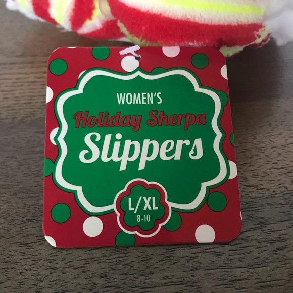 Christmas Slippers - Picture 4 of 5